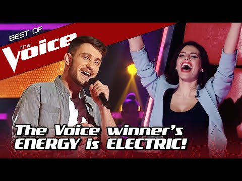 彼の信じられないほどソウルフルな声は、ザ・ボイスのコーチたちを驚かせます。 (His incredibly SOULFUL Voice STUNS the Coaches in The Voice)