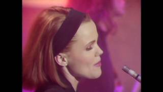 Belinda Carlisle - Runaway Horses (Wogan &#39;90) HD