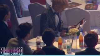 [HD fancam] 130131 seoul music awards - SHINee & jimmy jib ^_T table 2