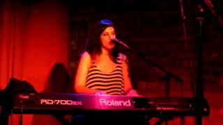 Terra Naomi - Up Here - live @Studio 672, Köln