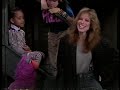 Carly Simon sings Be With Me on Sesame Street