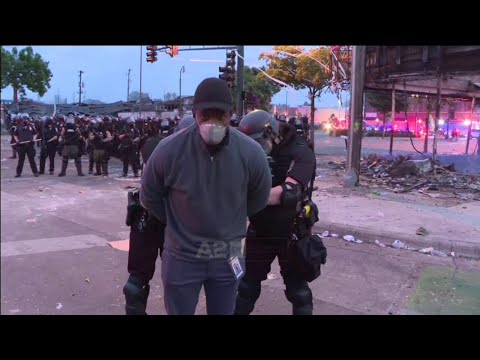 Trazirat në Mineapolis, gazetari i CNN arrestohet gjatë lidhjes direkte