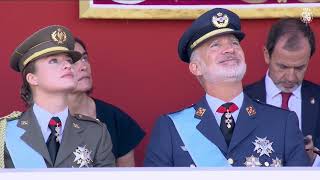 Desfile militar con motivo de la Fiesta Nacional