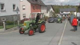 preview picture of video 'Traktortreffen Geroldsgrün 2010 Rundfahrt'