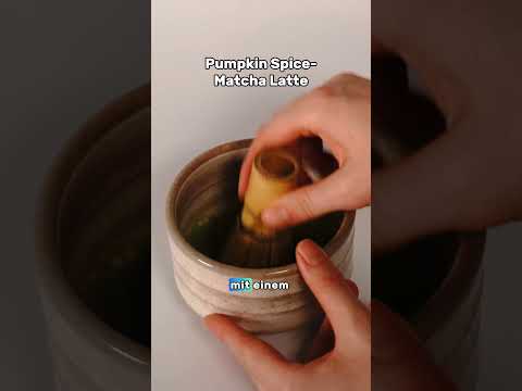 Pumpkin Spice mit Matcha? Hört sich zwar verrückt an, aber vertraut uns: Es schmeckt verdammt gut 🤝😎