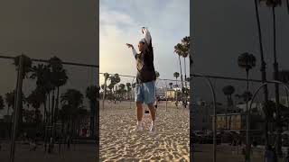 Download lagu #unbelivable #tightrope walker rope jumping girl jumping on a rope #ropeplay #kidsplay #ropedance mp3