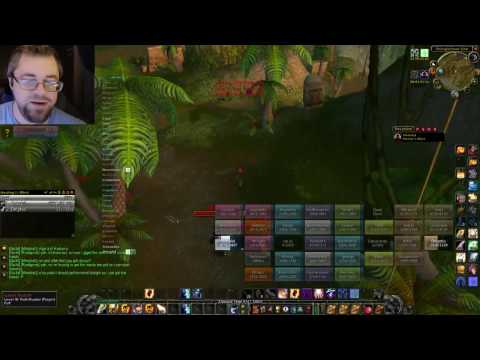 AOEING down Horde Gankers in STV as a Holy Priest LOL CLASSIC