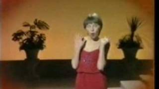 lena sings 'Take me back to Hollywood' - 1979