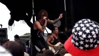 American Authors - Right Here Right Now (Live Vans Warped Tour 2016)