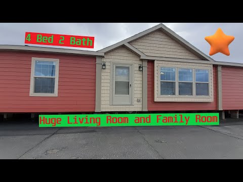 Huge Stunning Home, Family Room and Living Room (4 Bed 2 Bath)