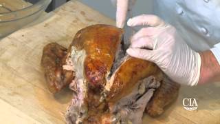 preview picture of video 'How to Carve a Turkey'