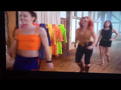 COME ON VICKY !!! 💗🌏✌️ THE #GAYS R CALLING #SPICEFORCE5 #SPICEGIRLS #THEPOWEROF5 ❤️🧡💛💚💙💜🤎🖤🤍💖💗🌏✌️✨️🦄