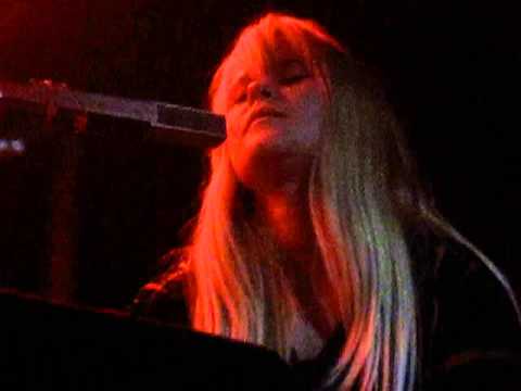 Anna von Hausswolff - Funeral For My Future Children (Hoxton Square Bar & Kitchen, London, 15/10/13)