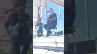 Brett Young - You Ain’t Here to Kiss Me (acoustic 04/18/2018)