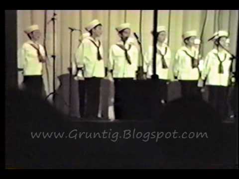 The Tzlil Vzemer Boys Choir 1988 - Boruch Shenosan