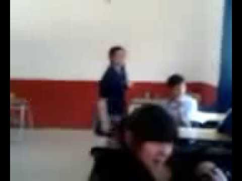 Le dio la wea al tablón