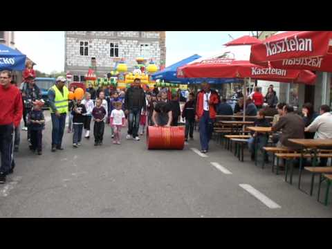 ***** MAJÓWKA W ŁASINIE ` 2010 *** RYNEK *** ŁASIN ***** 01.05.2010 cz.2 www.dk-lasin.pl