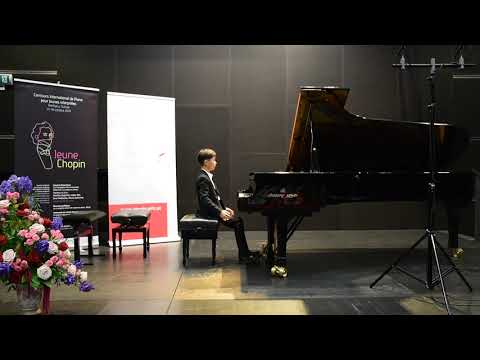 Hong Seokyoung - Corée