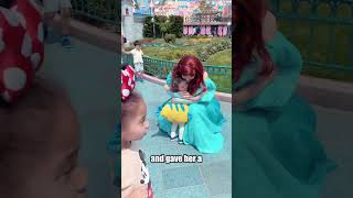 Flounder Meets Ariel At Disneyland! ❤️