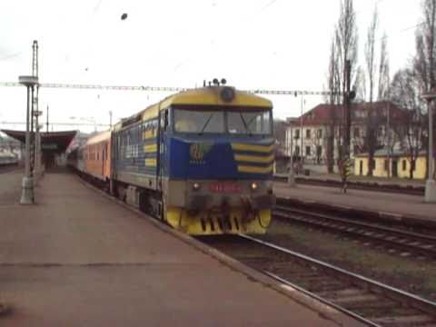 749 039 na čele R 1138 a 1143 - Praha Vršovice rozjezd - 19.3.2011.