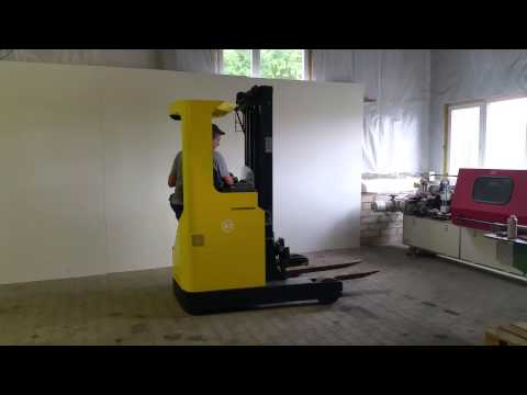 BT BT RR B1 Reach Truck