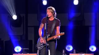 Keith Urban Performs  Cop Car