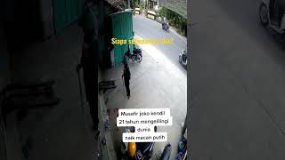Download lagu KI JOKO KENDIL TEREKAM CCTV#short #video #dirdurdaeng #jokokendilmusafir#macanputih mp3