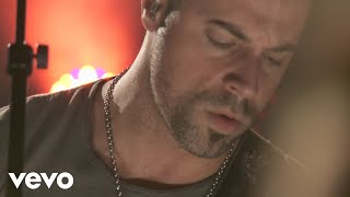 Daughtry - Crawling Back To You (Clear Channel iHeart 2012)