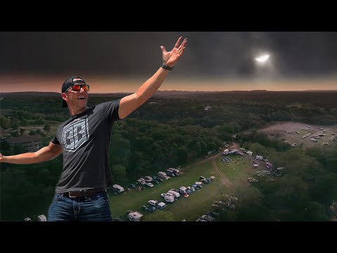 Everyone Showed Up!!! Total Eclipse at the Abandoned Resort!!!