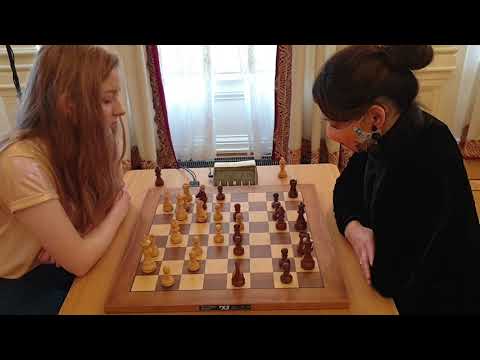 WGM Obolentseva (Russia) - GM  Kostenjuk (Russia) -  FF Blonde-Brunette Match