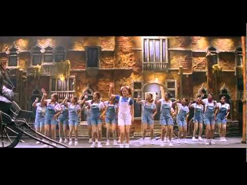 Dheena -kathal web தல song.........Good print...