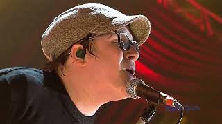 Fall Out Boy - &#39;She’s My Winona&#39; LIVE©SoundStage ©WTTWN 2009