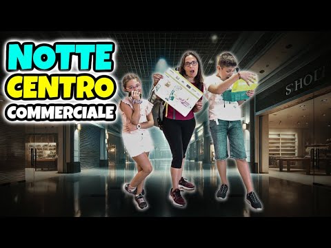 CACCIA AL TESORO nel CENTRO COMMERCIALE di Notte