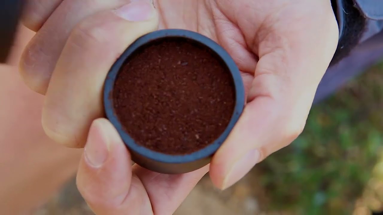 Портативна еспресо-кавоварка Wacaco Nanopresso блакитна з чохлом, механічна, для меленої кави