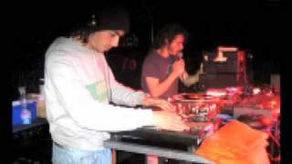 ESPERANZA SOUND SYSTEM, Special Meeting Dubplate Style. drifting_on_8_bit-fullsound