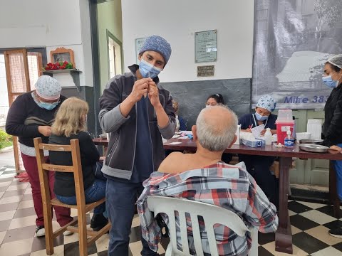 Más de 200 vacunas fueron aplicadas a estudiantes de la Universidad Abierta de la Tercera Edad