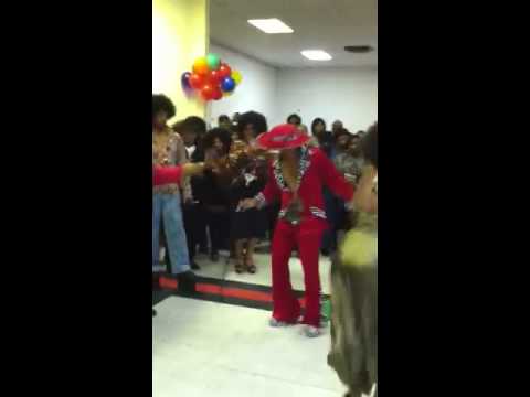 That 70's party for best dress up