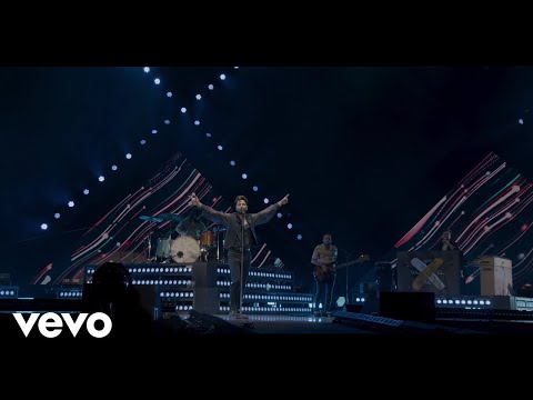 Videoclip de Hay Que Vivir El Momento (En directo en el Estadio La Cartuja / Sevilla / 2022) — Manuel Carrasco