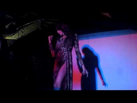 Taysa Shinayder - Boate New Space - Embu das Artes/SP [19/10/2013]