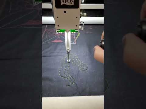 topography free motion quilting design (Great stipple substitute)