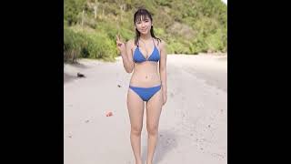 沢口愛華さん#青ビキニ#1回転#ピース
