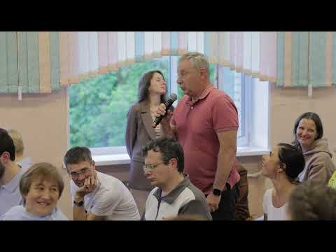 Глава Владивостока Константин Шестаков встретился с жителями Советского района.