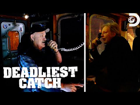 Keith and Sig Race to Offload Crab | Deadliest Catch | Discovery