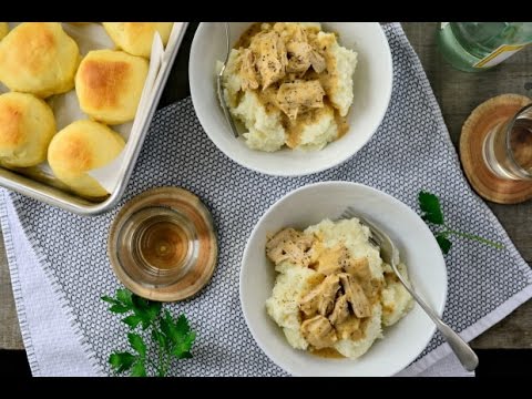 download lagu mp3 mp4 Shredded Turkey And Gravy Over Mashed Potatoes, download lagu Shredded Turkey And Gravy Over Mashed Potatoes gratis, unduh video klip Shredded Turkey And Gravy Over Mashed Potatoes