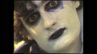 Shrivel Up - Devo. A music video (1982) Walter Index performance