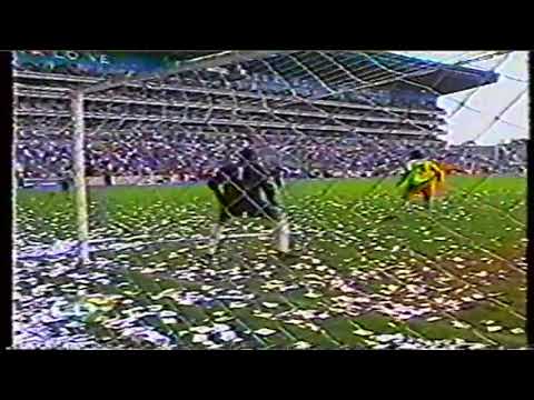 Chilena de angusto poroso EMELEC VS AUCAS FINAL 2002