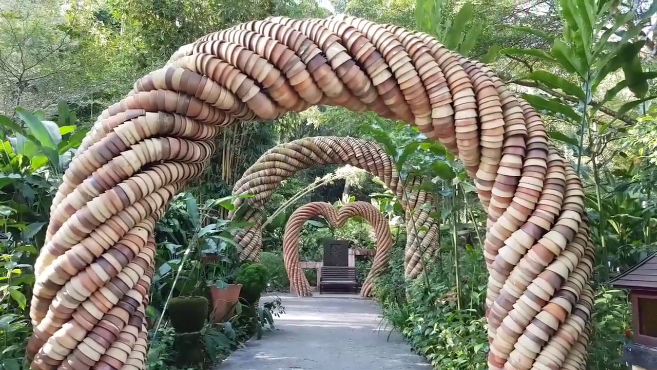 Take a stroll in Penang Municipal Park youth park in this captivating video