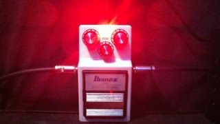 Video thumbnail for BOTTOM BOOSTER by IBANEZ : 30 Pedals in 30 Days 2012 : Day 4 by The Tone King