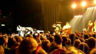 Knorkator Fanweitwurf