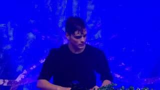 Martin Garrix Vs. The Chemical Brothers - Make Up Your Mind VS. Hey Boy,Hey Girl  (LIVE VIDEO)